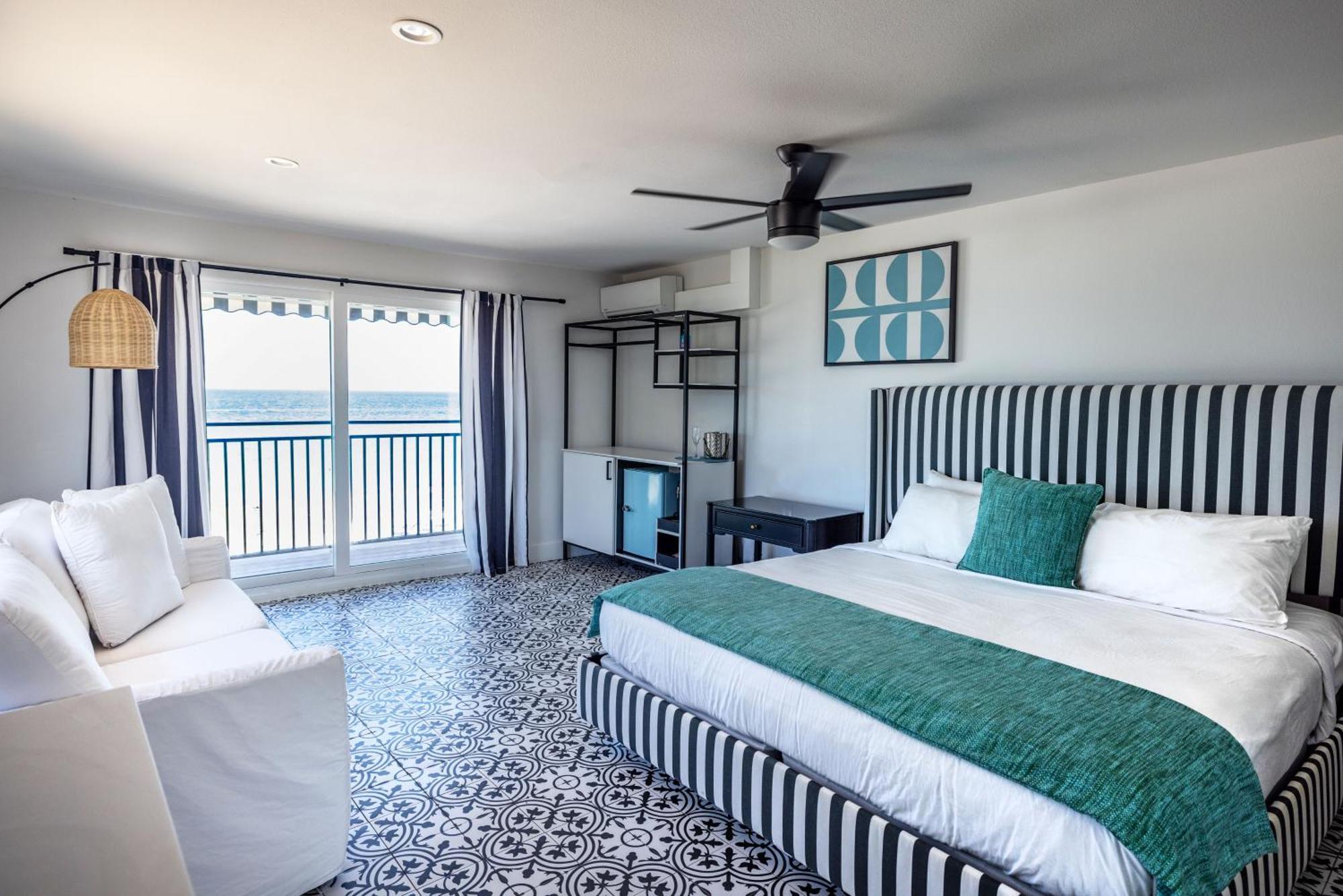 Seaside At Anna Maria Island Inn Bradenton Beach Exterior photo